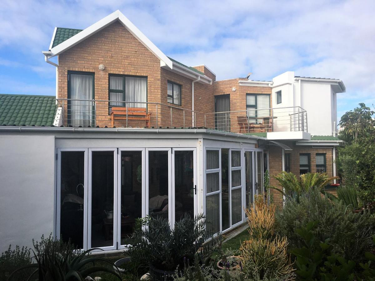 The Sun Catcher Bed & Breakfast Struisbaai Eksteriør billede