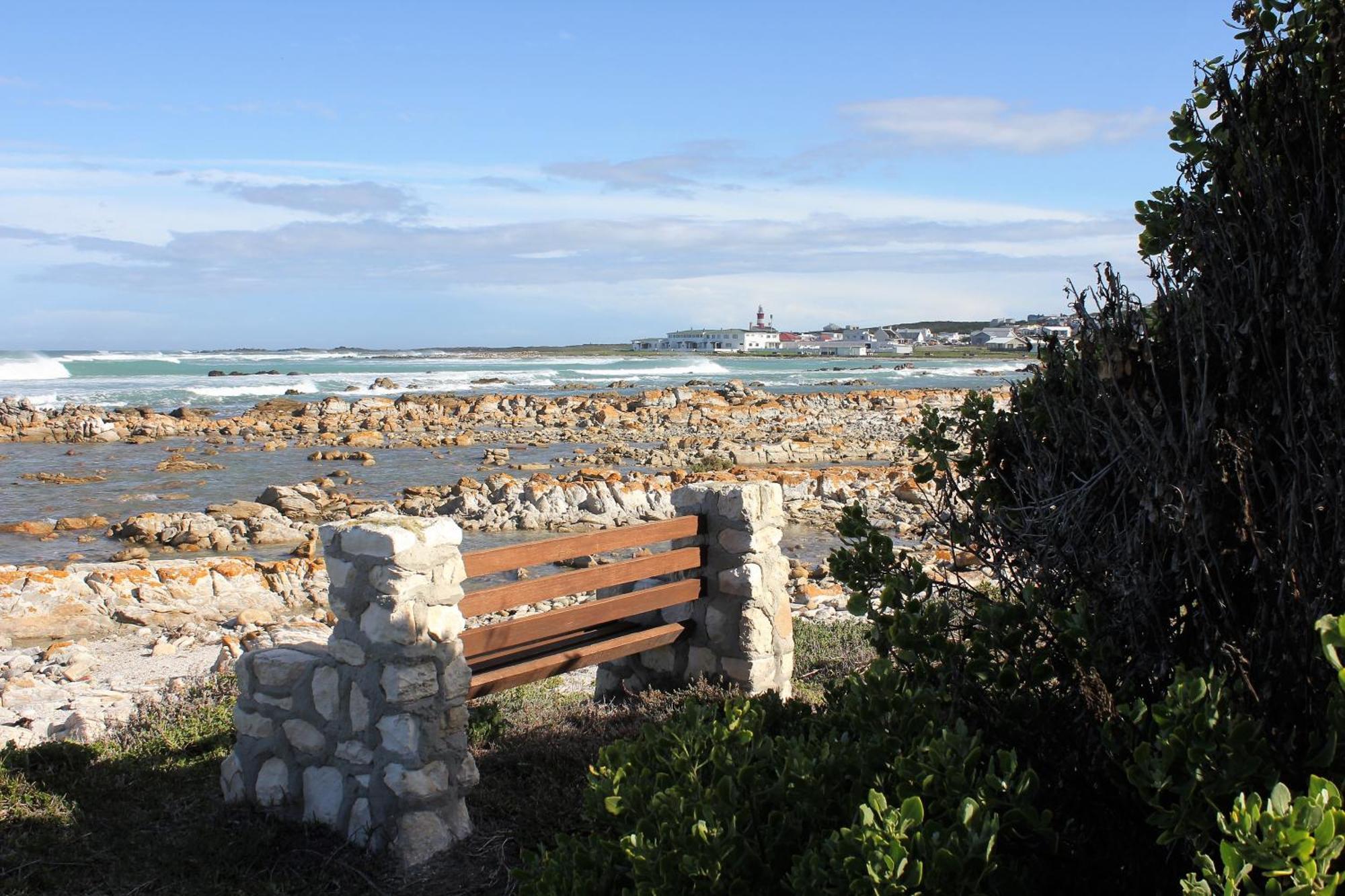 The Sun Catcher Bed & Breakfast Struisbaai Eksteriør billede